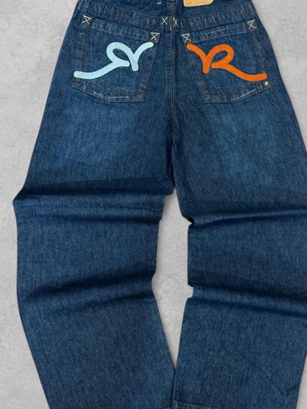 Y2K Vintage Woman's Baggy Blue Embroidered Jeans